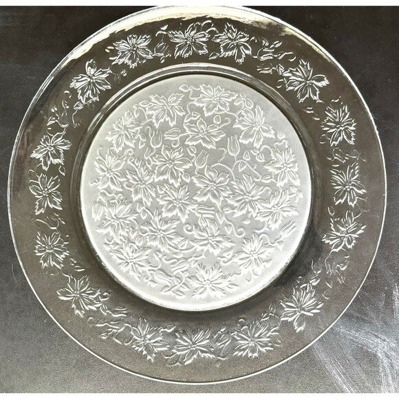 Princess House FANTASIA 13” Large Round Crystal Serving Platter Embossed Floral - Picture 2 of 6